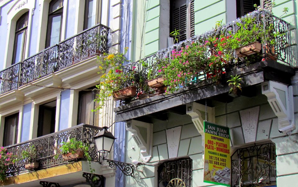 San Juan Balconies