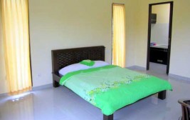 Merthayasa Bungalows Bed