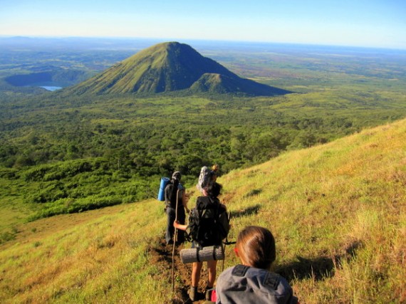 Hiking down El Hoyo