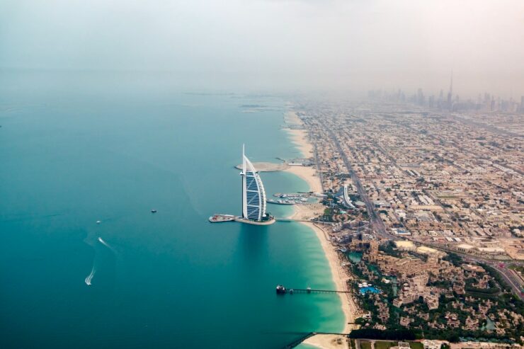 How can I get Dubai citizenship?