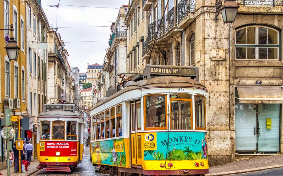 The Pros-Cons of Retiring in Portugal